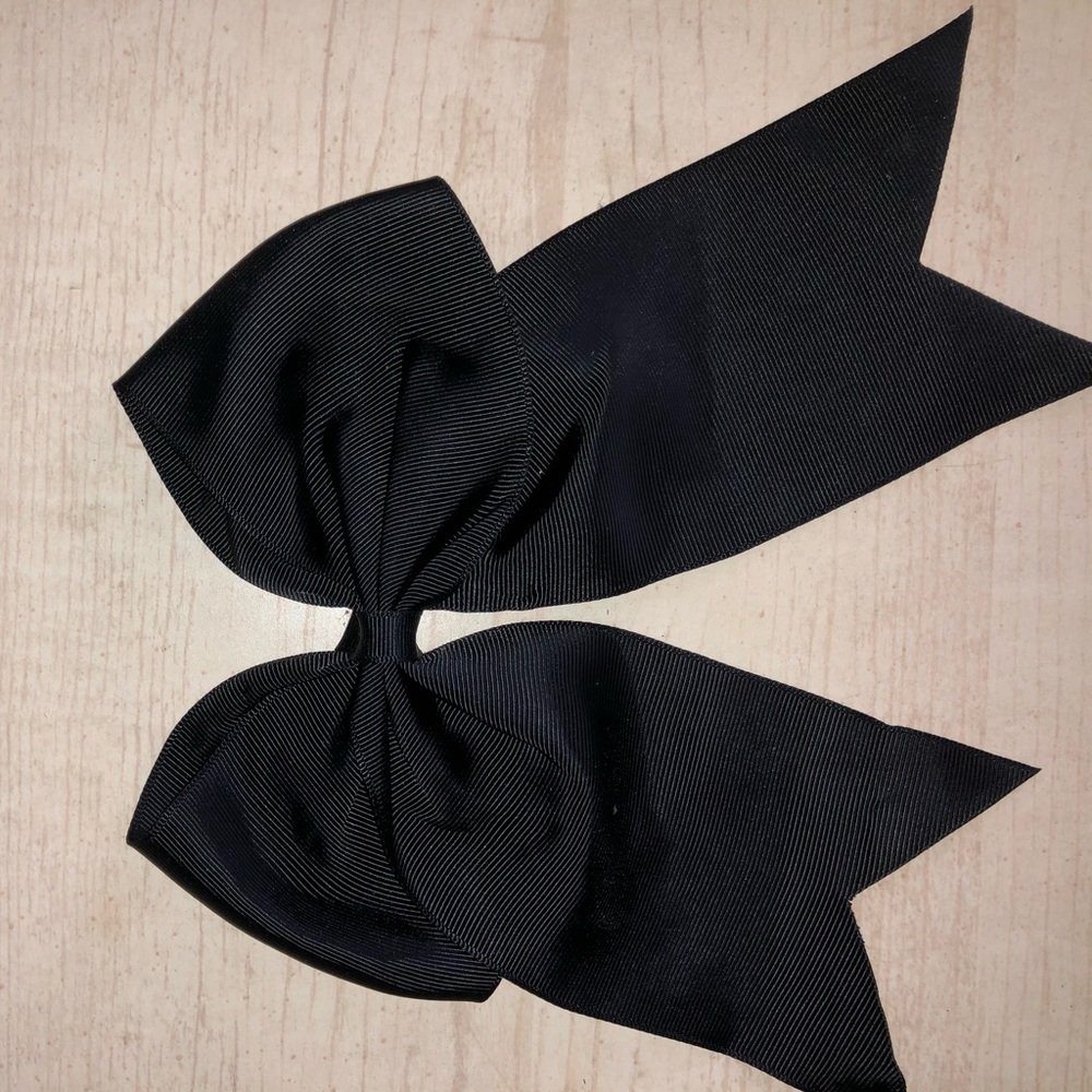 black cheerleading bow